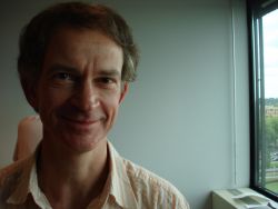 Rob van de Schoor in het Erasmus-gebouw in Nijmegen