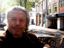 Wim Nijenhuis vanmiddag aan de Wijnhaven