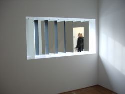 buiten, binnen, licht, schaduw.. spiegel..