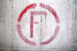 eindelijk: de Rode F